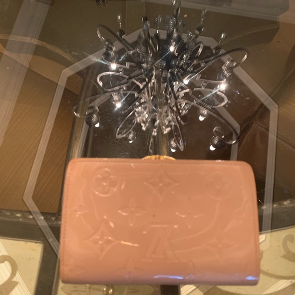 Louis Vuitton Rose Flor Vernis Wallet - Picture 2 of 15